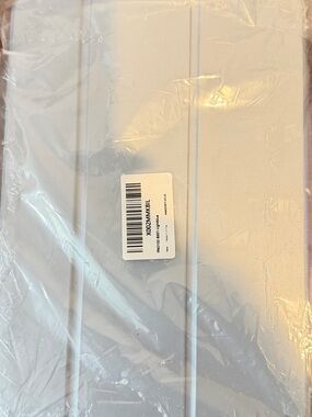 iPad Smart Cover in light grey